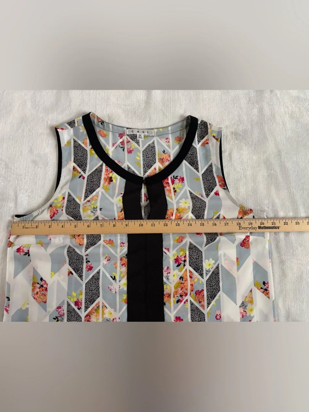 Cabi Grosgrain Blouse 249 Sleeveless Geometric Floral Print Tank Top Medium M